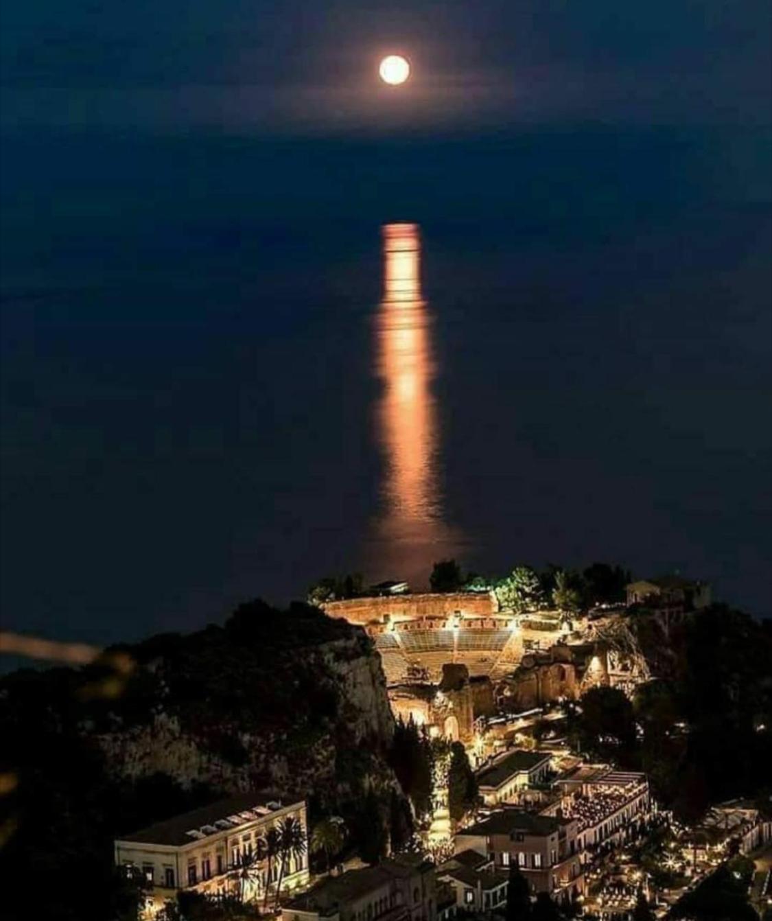 L'Host In Taormina Leilighet Eksteriør bilde